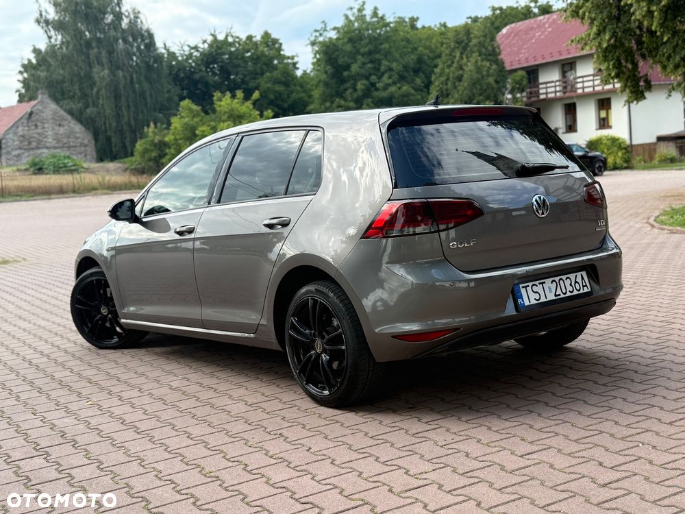 Volkswagen Golf VI 1.6 TDI Comfortline - 20