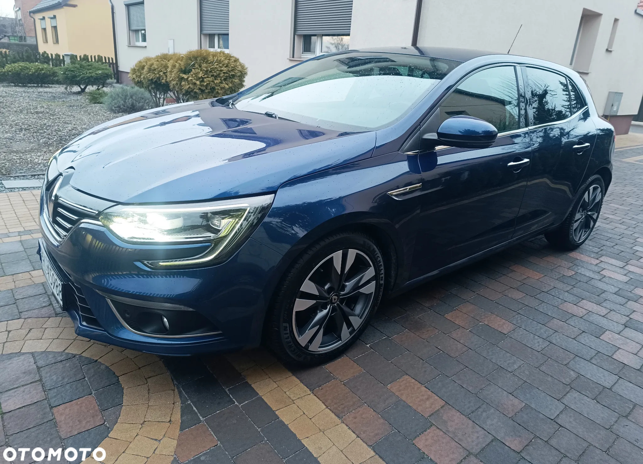 Renault Megane 1.5 Blue dCi Limited - 10