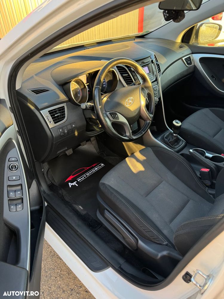 Hyundai i30 1.4 White Edition - 11