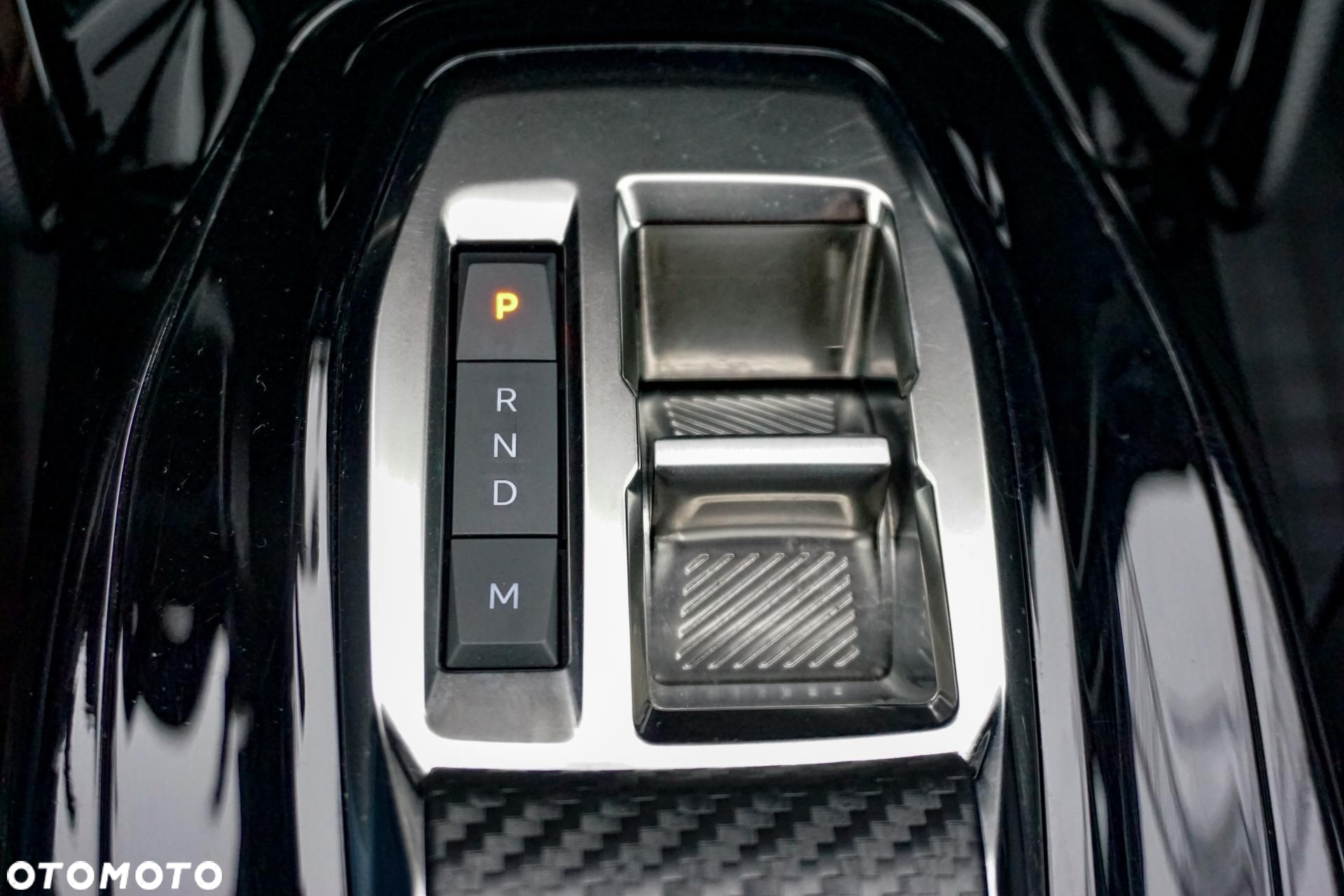 Peugeot 2008 - 32