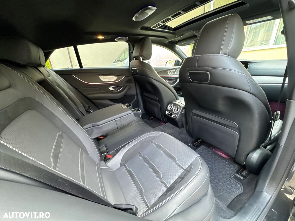 Mercedes-Benz AMG GT 4-door Coupe 63 S 4Matic+ - 8