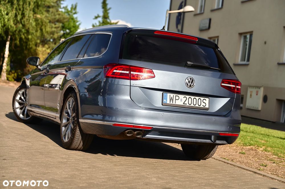 Volkswagen Passat - 2
