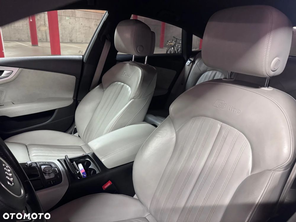 Audi A7 Sportback - 13