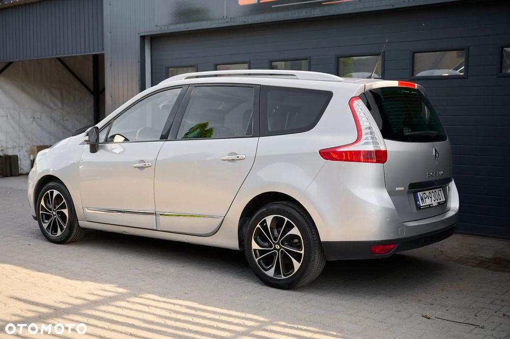 Renault Grand Scenic - 38