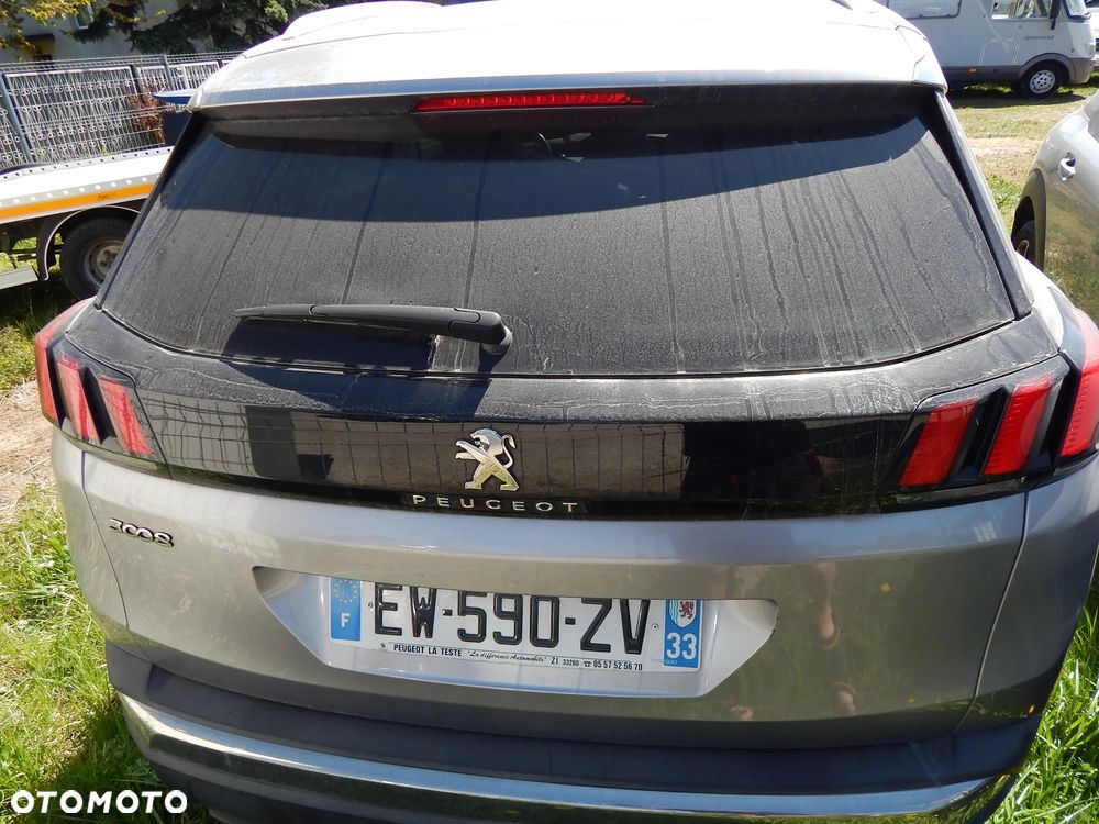 Peugeot 3008 PureTech 130 Stop & Start GPF EAT8 Allure Business-Paket - 26