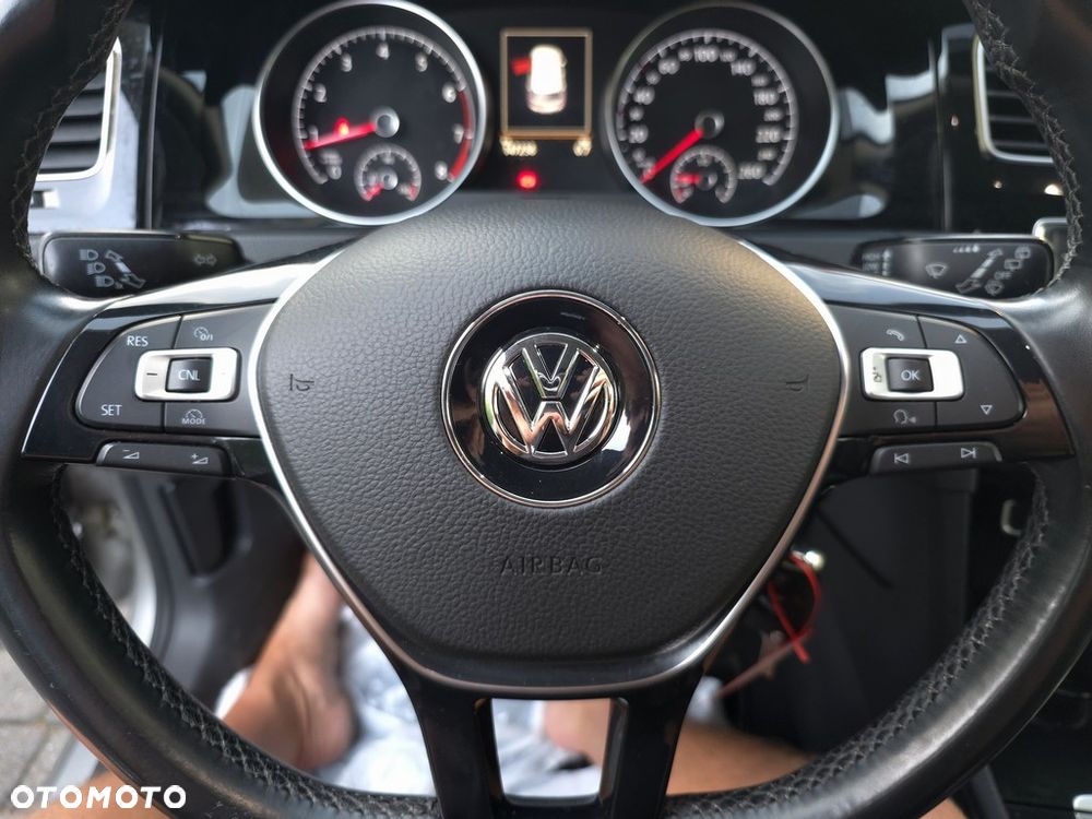 Volkswagen Golf 1.4 TSI BMT Highline - 19