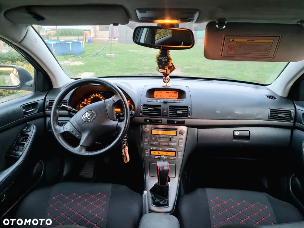 Toyota Avensis - 5