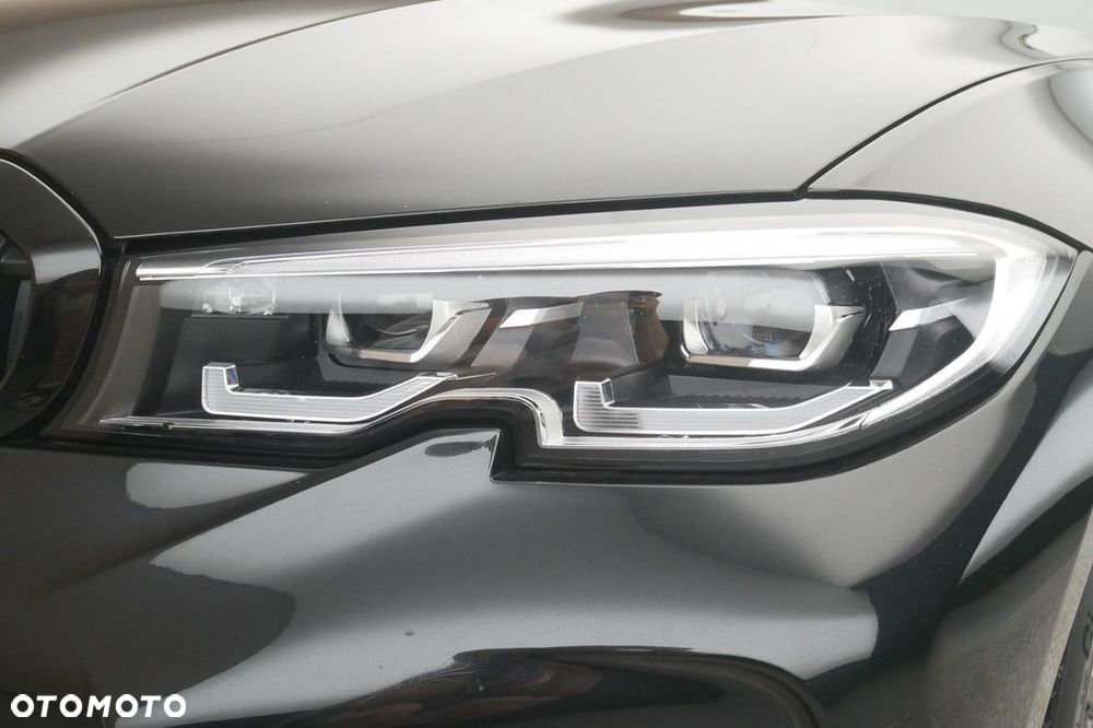 BMW Seria 3 - 13