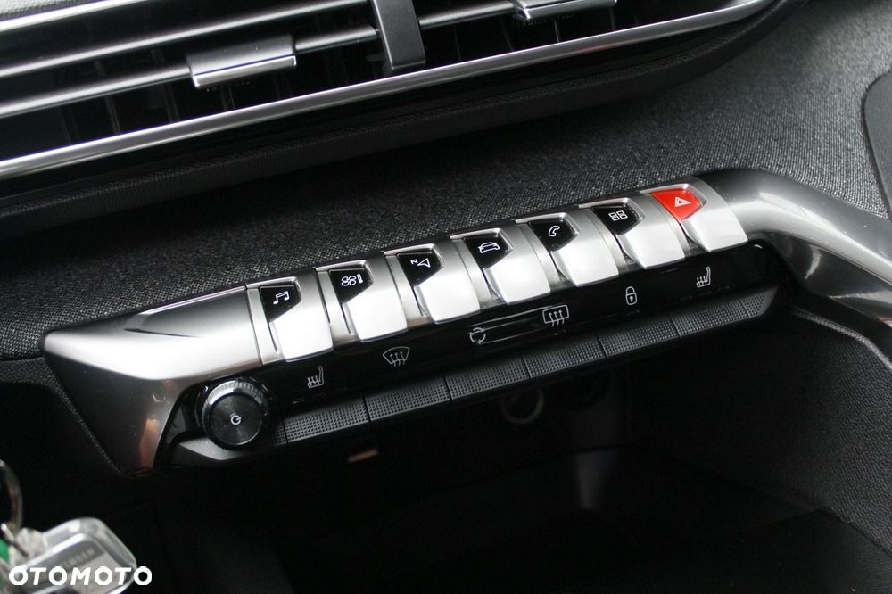 Peugeot 3008 1.2 PureTech Allure Pack S&S - 16