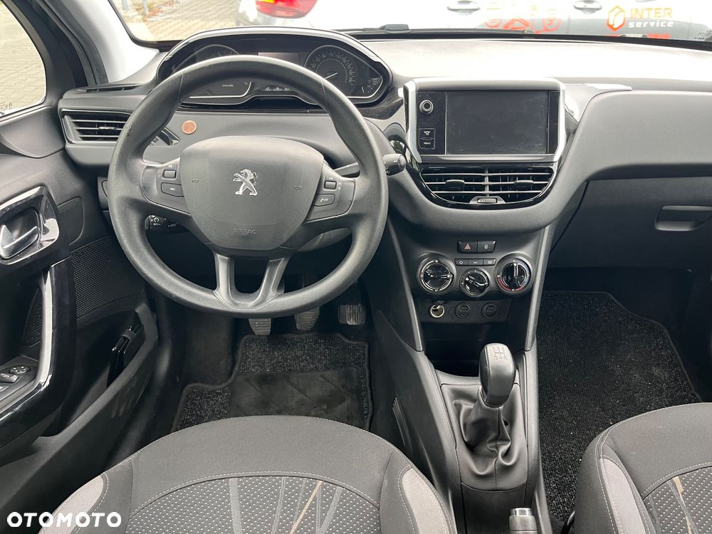 Peugeot 208 95 VTI Allure - 19