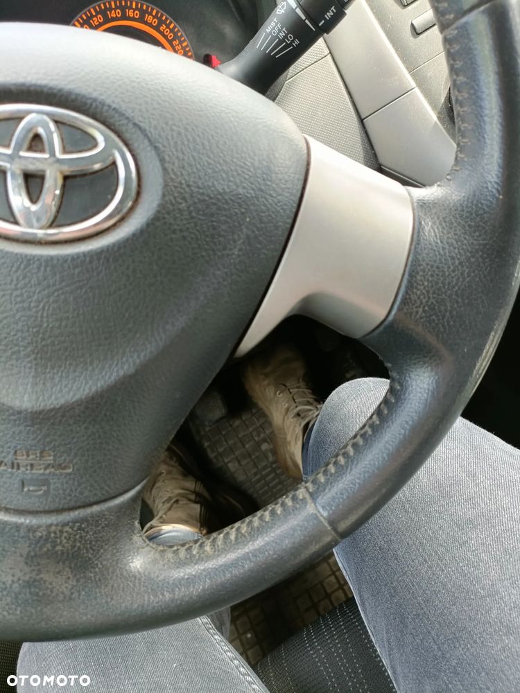 TOYOTA AURIS I 06-09 2007 r. kierownica multifunkcja  * - 3