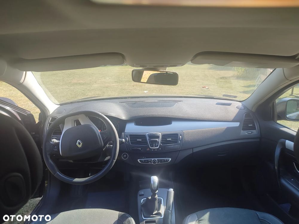 Renault Laguna - 1
