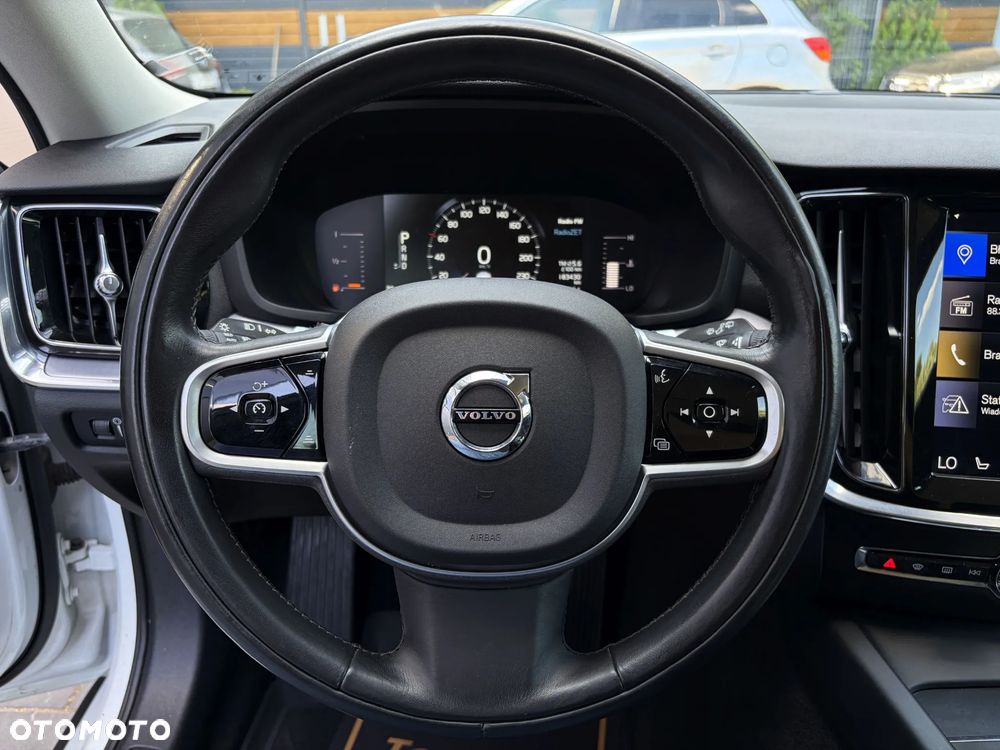 Volvo V60 D3 Geartronic Momentum Pro - 22