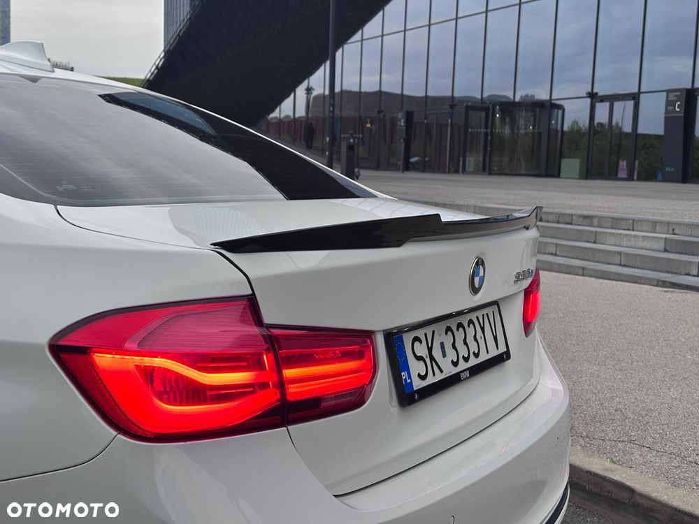 BMW Seria 3 330e iPerformance Sport Line - 6