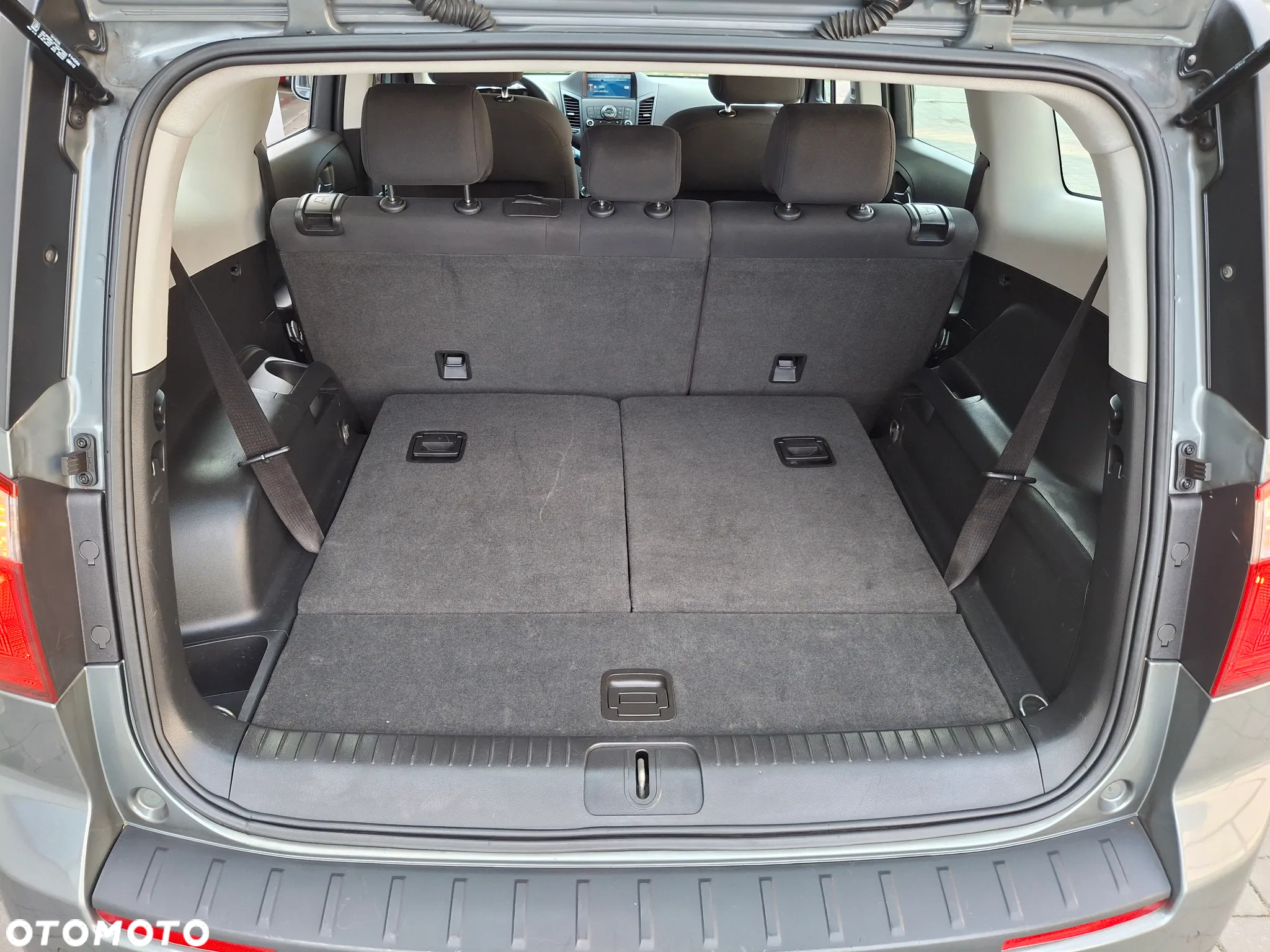 Chevrolet Orlando - 25