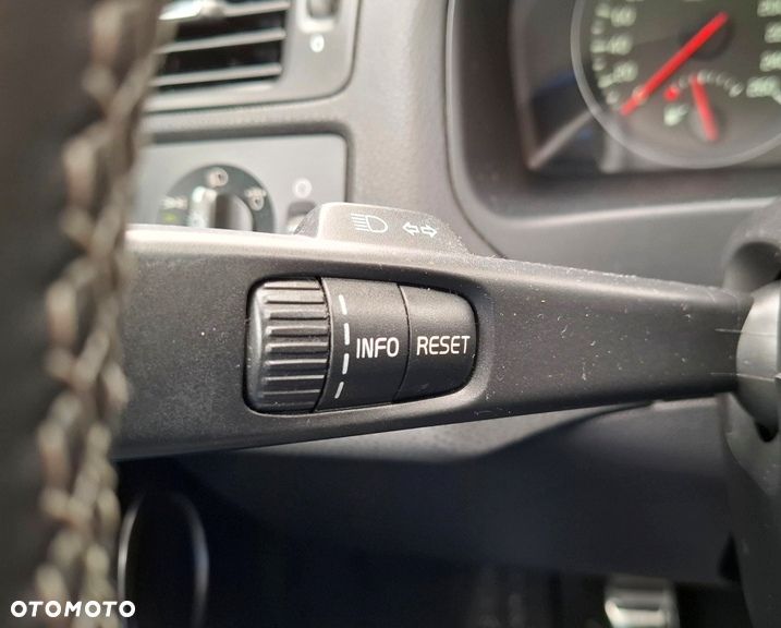 Volvo S40 2.0 Summum Euro5 - 14