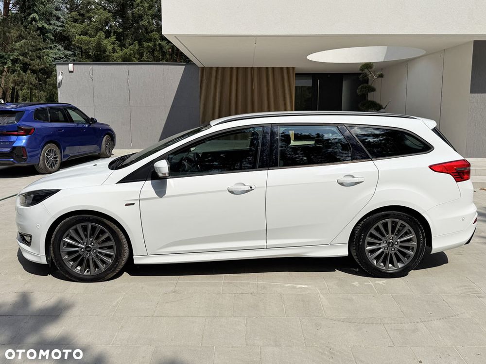 Ford Focus 1.0 EcoBoost Start-Stopp-System ST-LINE - 16