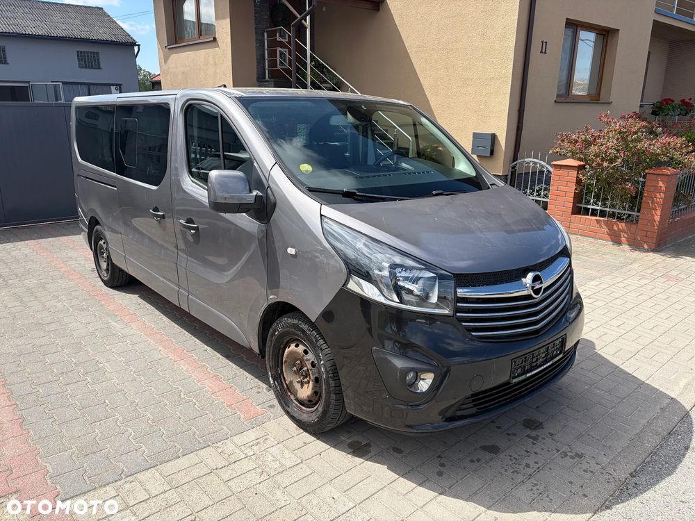 Opel Vivaro - 1