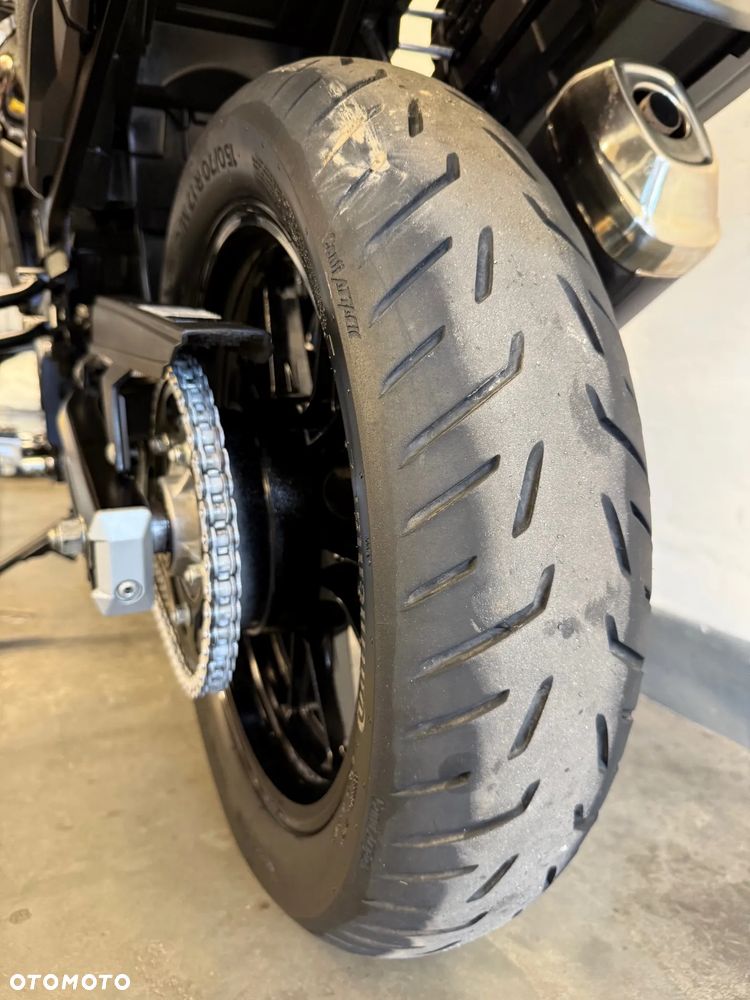 Suzuki V-STROM - 15