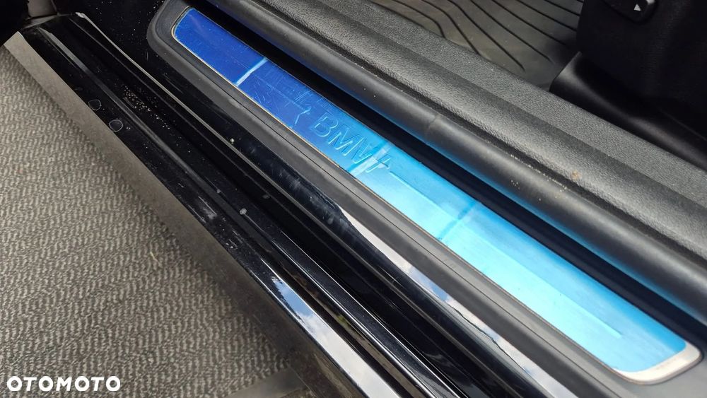 BMW Seria 3 318d Business Edition - 13