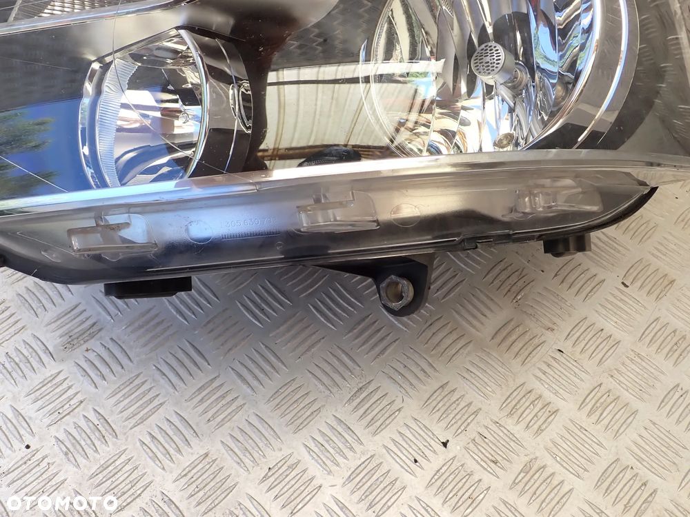 LAMPA LEWY / PRAWY PRZÓD VW T5  7E1941015C / 7E1941016C - 4