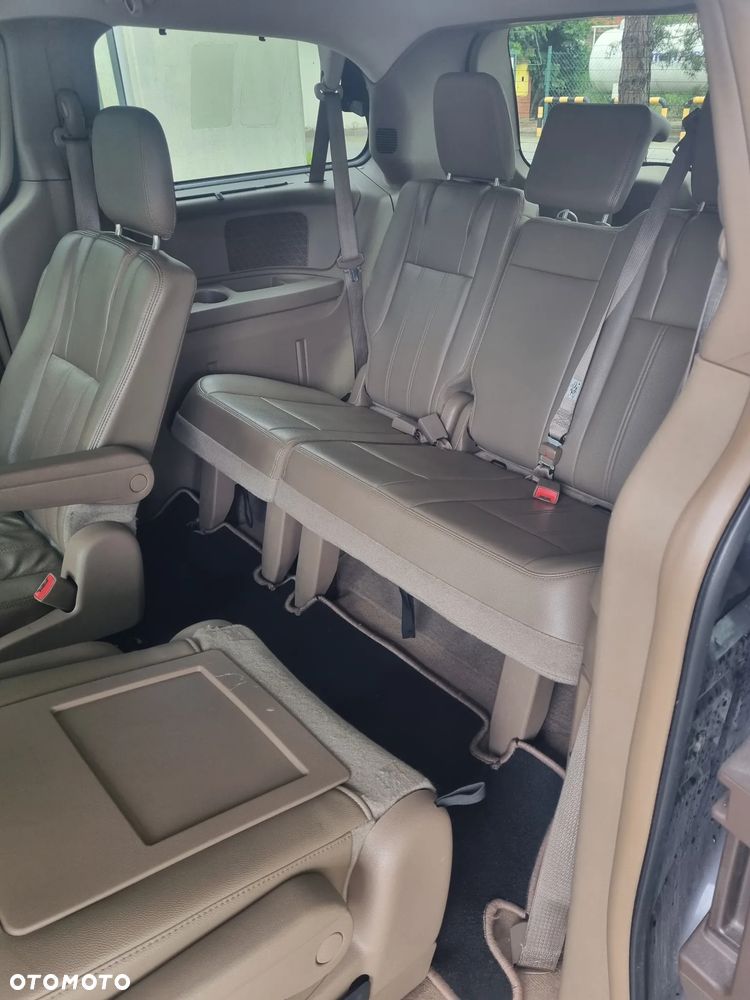 Chrysler Town & Country 3.6 Touring - 5