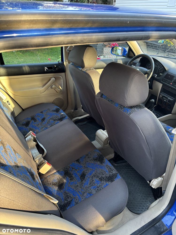 Volkswagen Golf 1.4 - 12