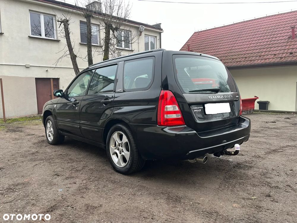 Subaru Forester 2.0X Turbo - 3