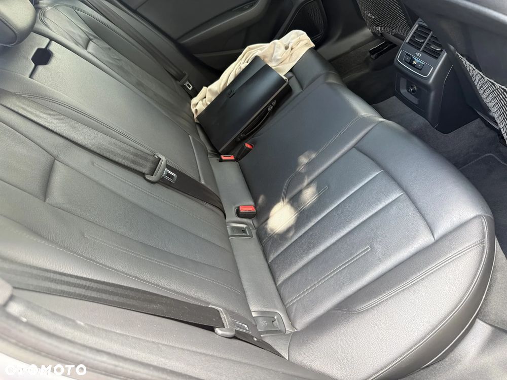 Audi A4 Limousine - 21
