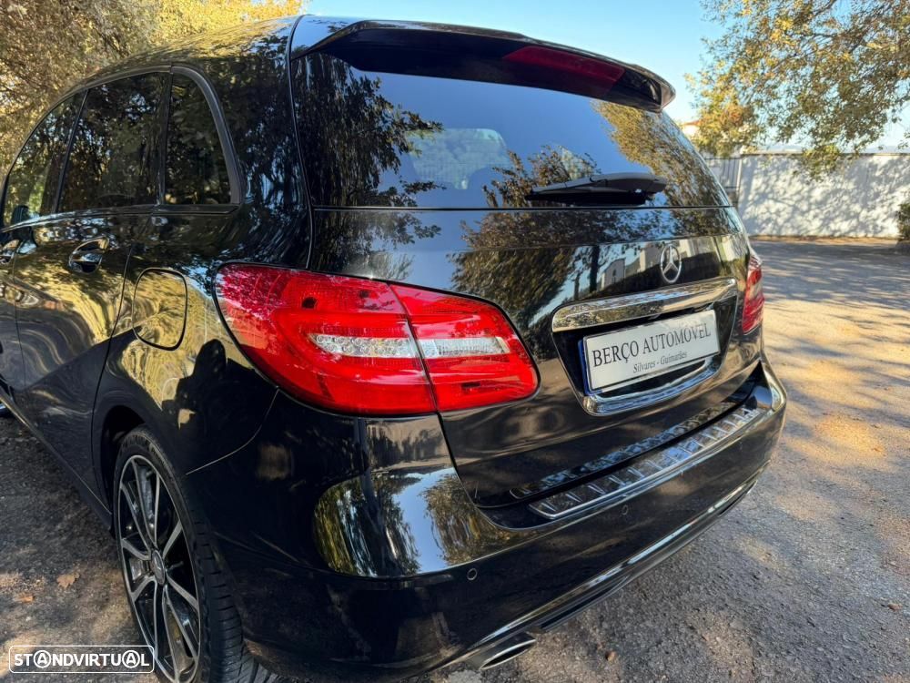 Mercedes-Benz B 180 - 16