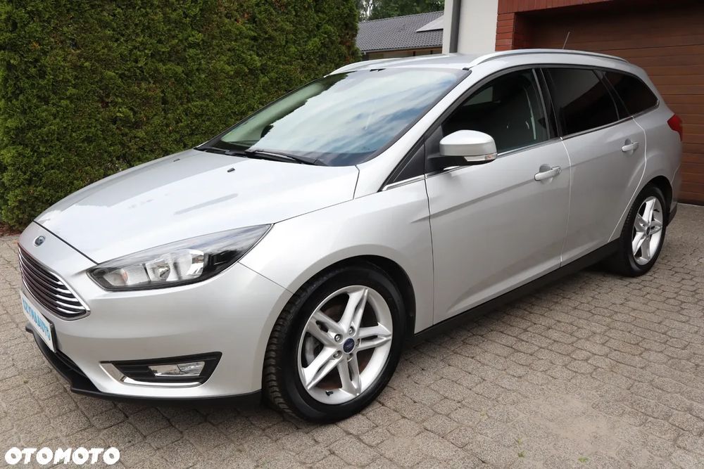 Ford Focus SW 1.5 EcoBlue S&S TITANIUM - 2