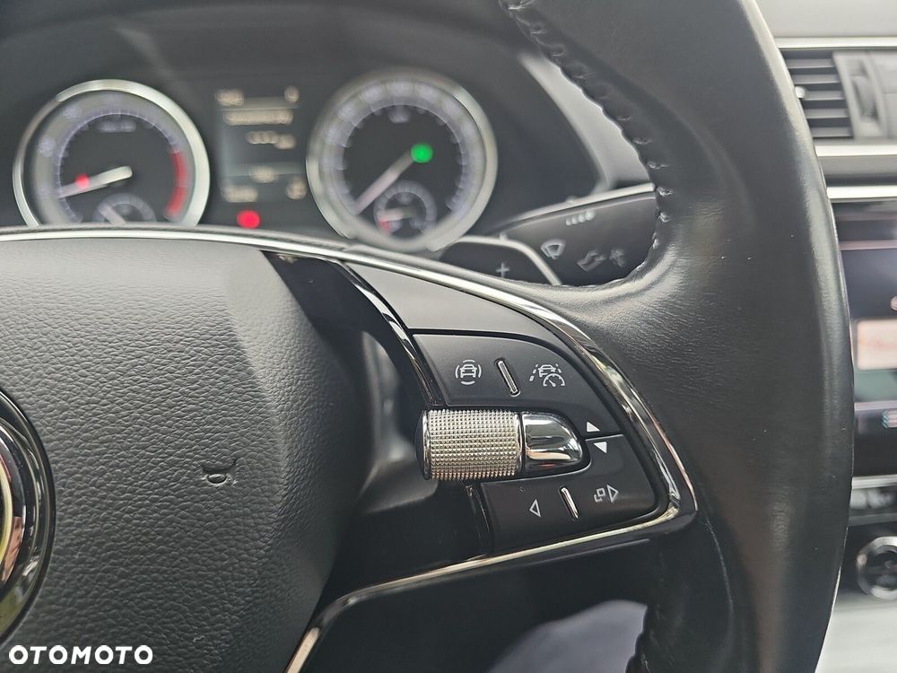 Skoda Superb 2.0 TSI Ambition DSG - 14