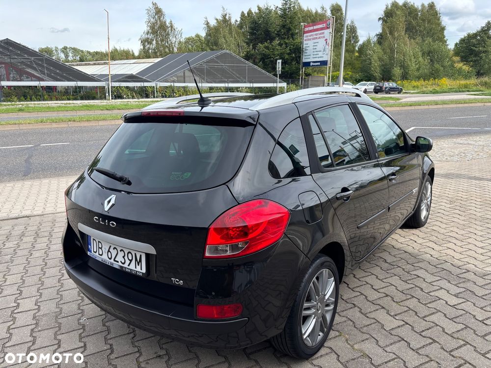 Renault Clio - 15