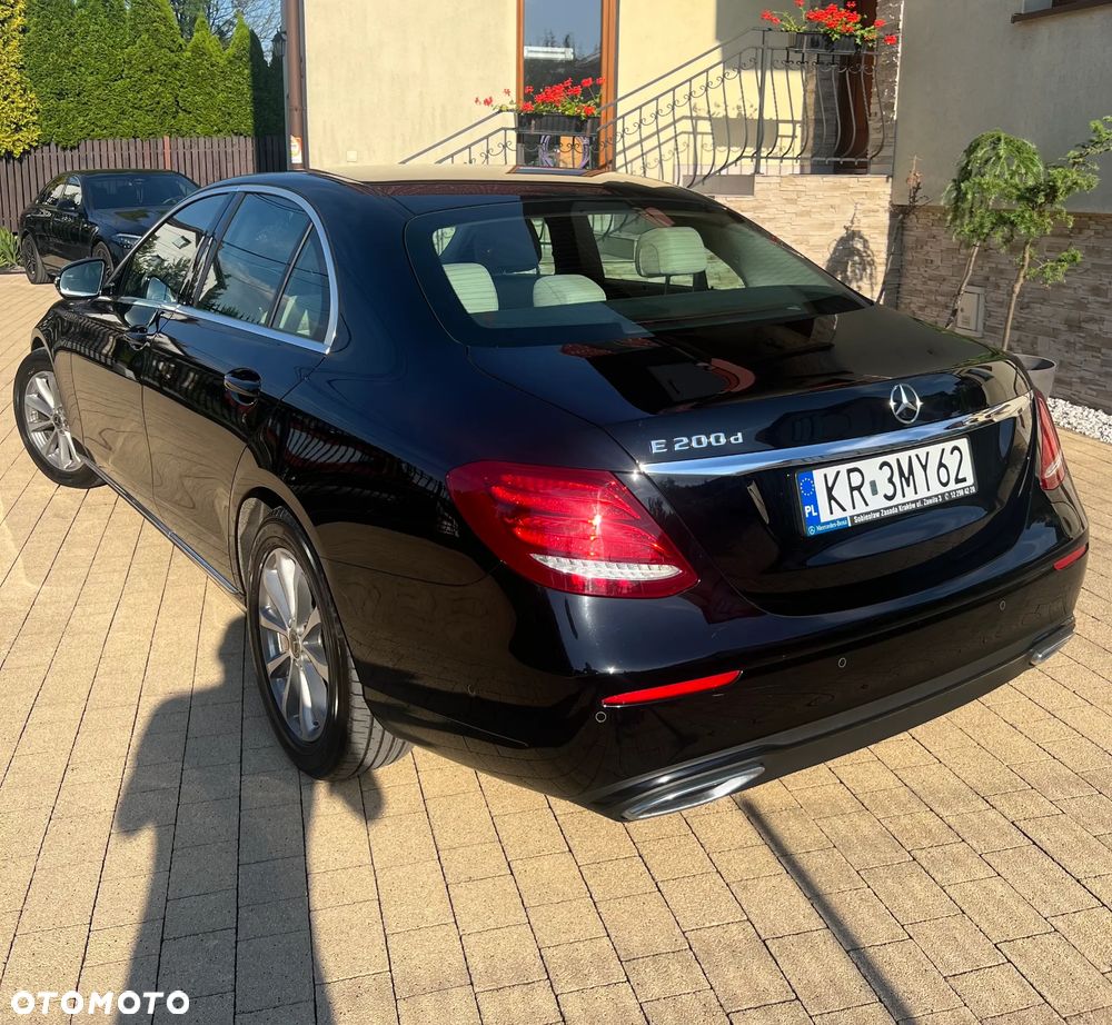 Mercedes-Benz Klasa E 200 d Business Edition 9G-TRONIC - 7