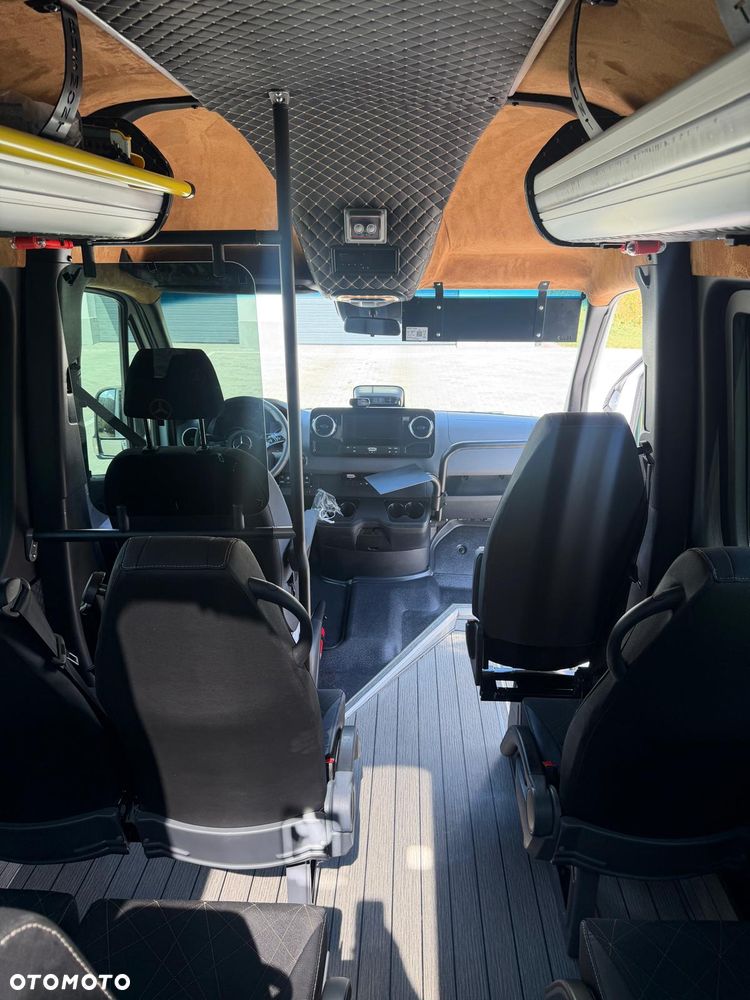 Mercedes-Benz Sprinter 517 - 6