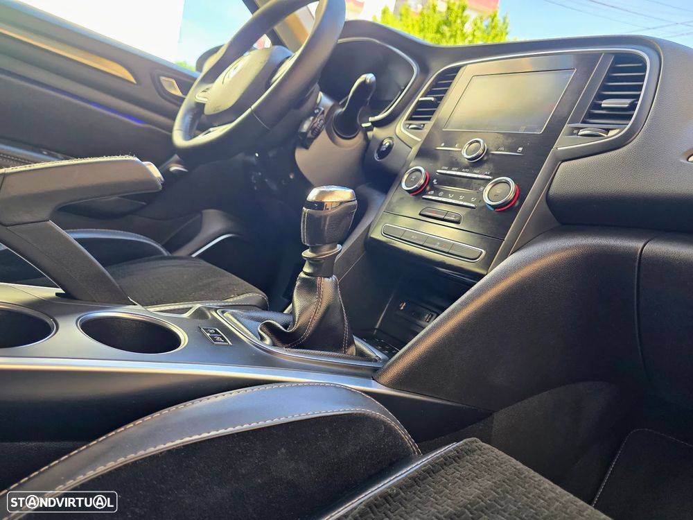 Renault Mégane Sport Tourer 1.5 dCi Intens - 43