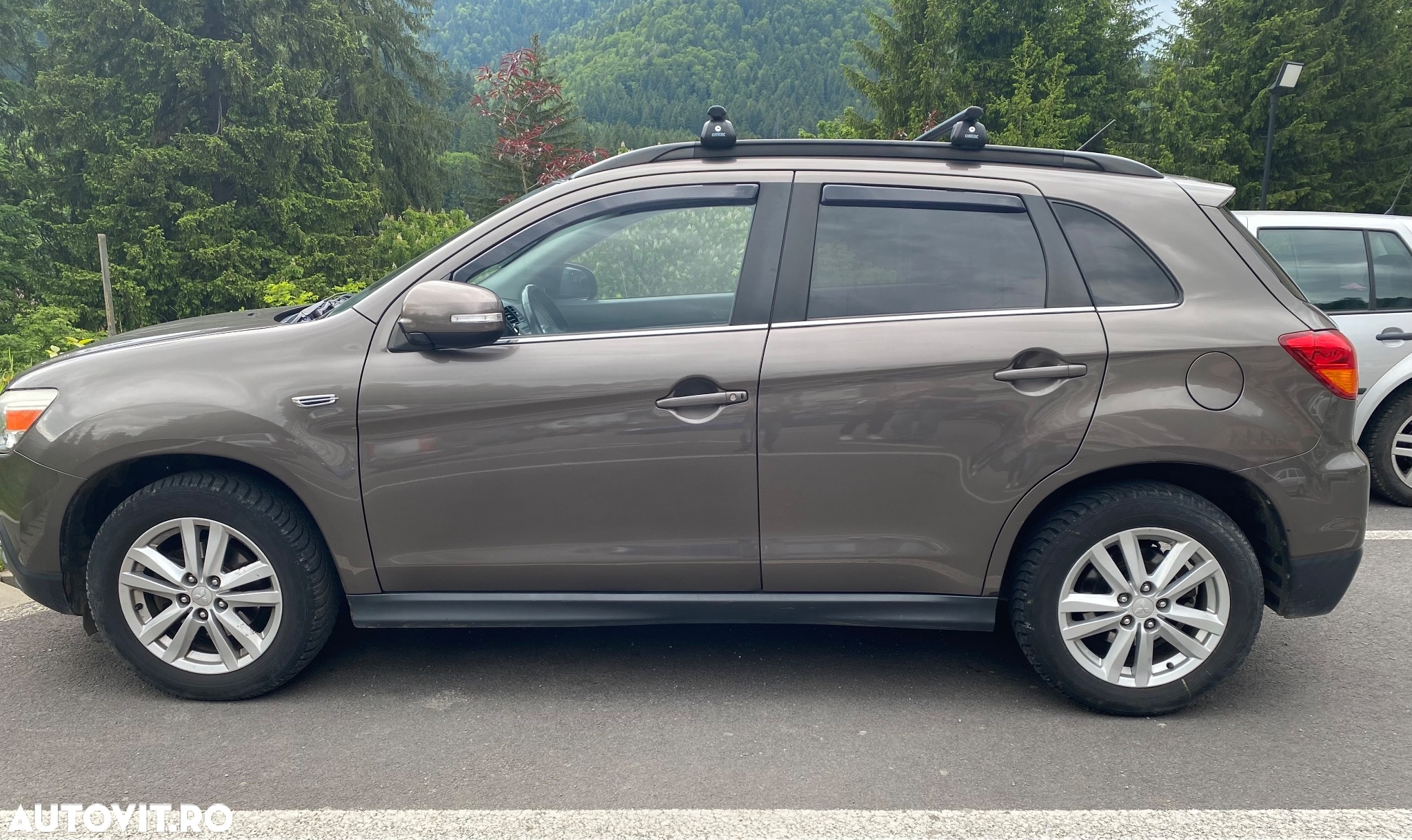 Mitsubishi ASX - 5