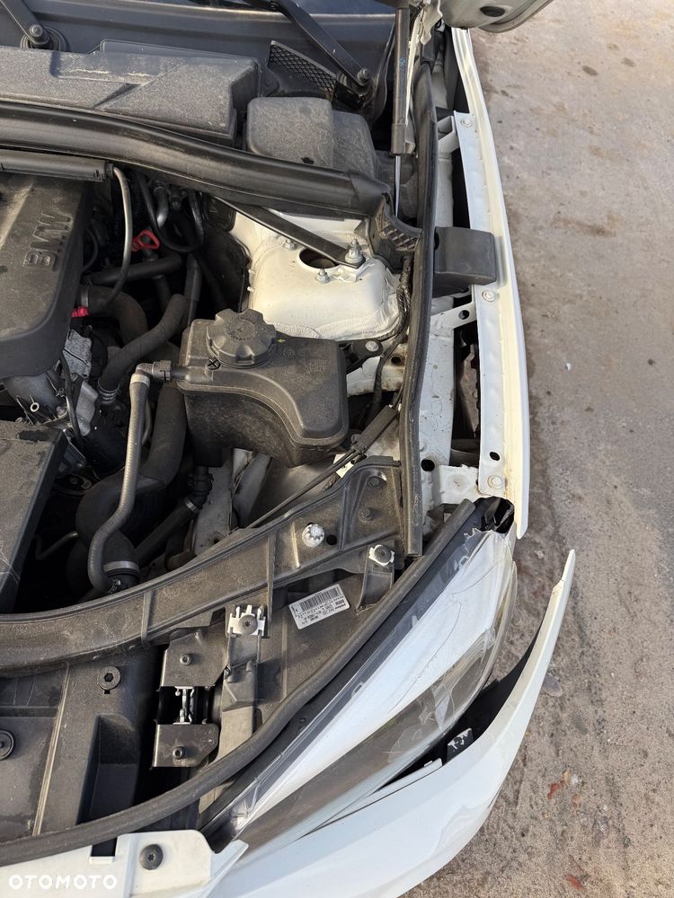 BMW X1 sDrive16d xLine - 19