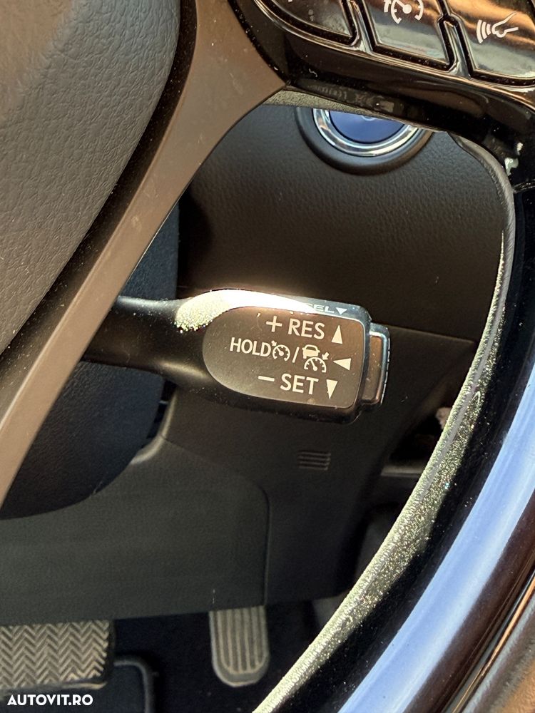 Toyota C-HR 1.8 HSD 4x2 CVT C-enter - 13