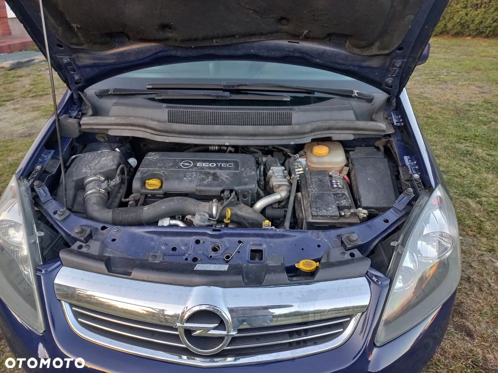 Opel Zafira - 11