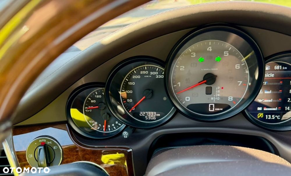 Porsche Panamera 4S - 2