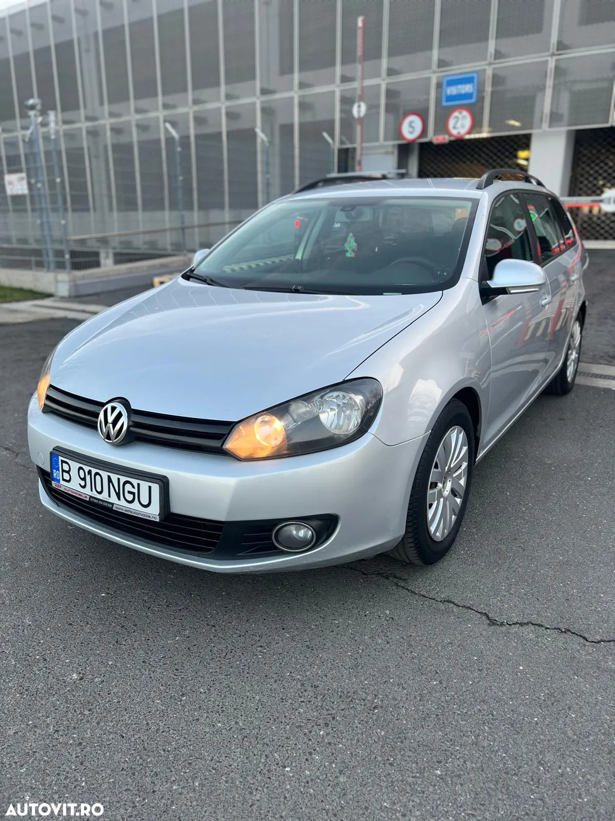 Volkswagen Golf 1.6 TDI BlueMotion Technology DPF Comfortline - 2