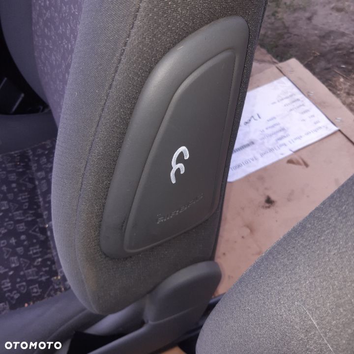 FOTELE KANAPY KOMPET CORSA C - 3