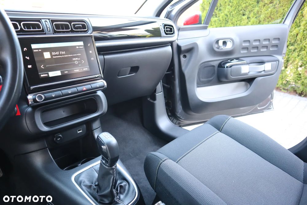Citroën C3 Pure Tech 82 SHINE - 19