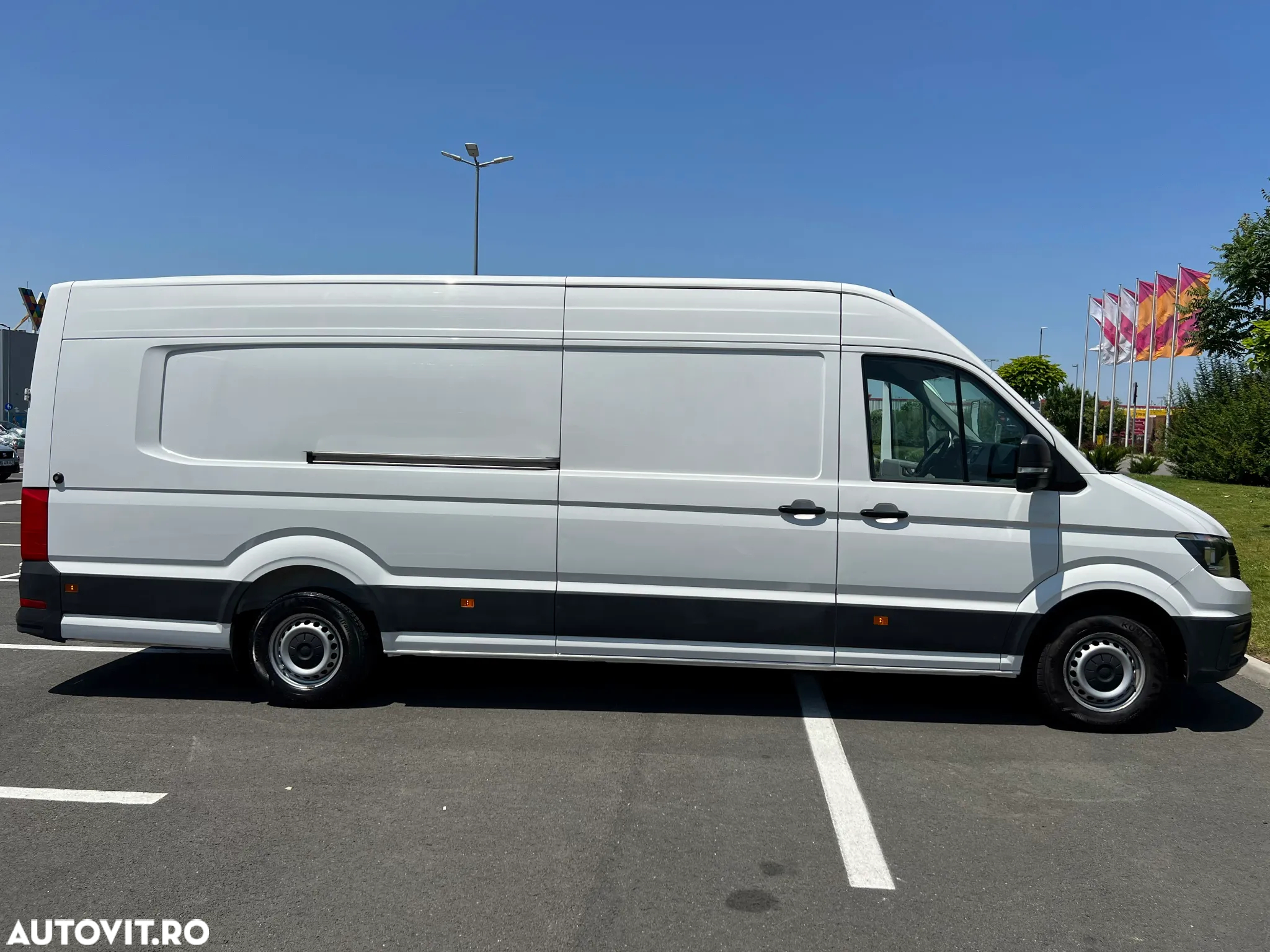 Volkswagen Crafter Furgon Maxi L5H3 - 8
