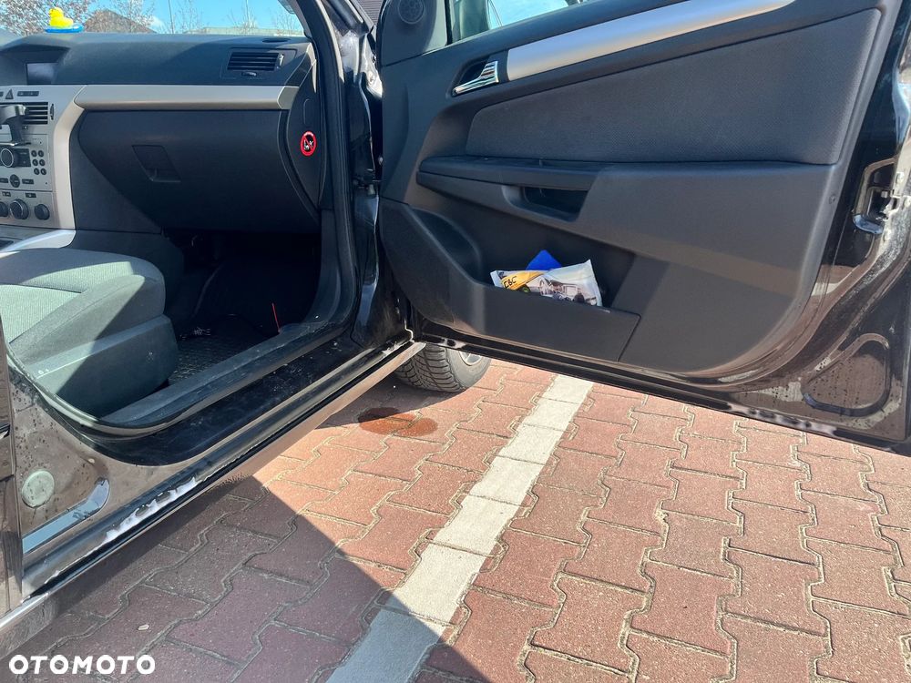 Opel Astra - 16