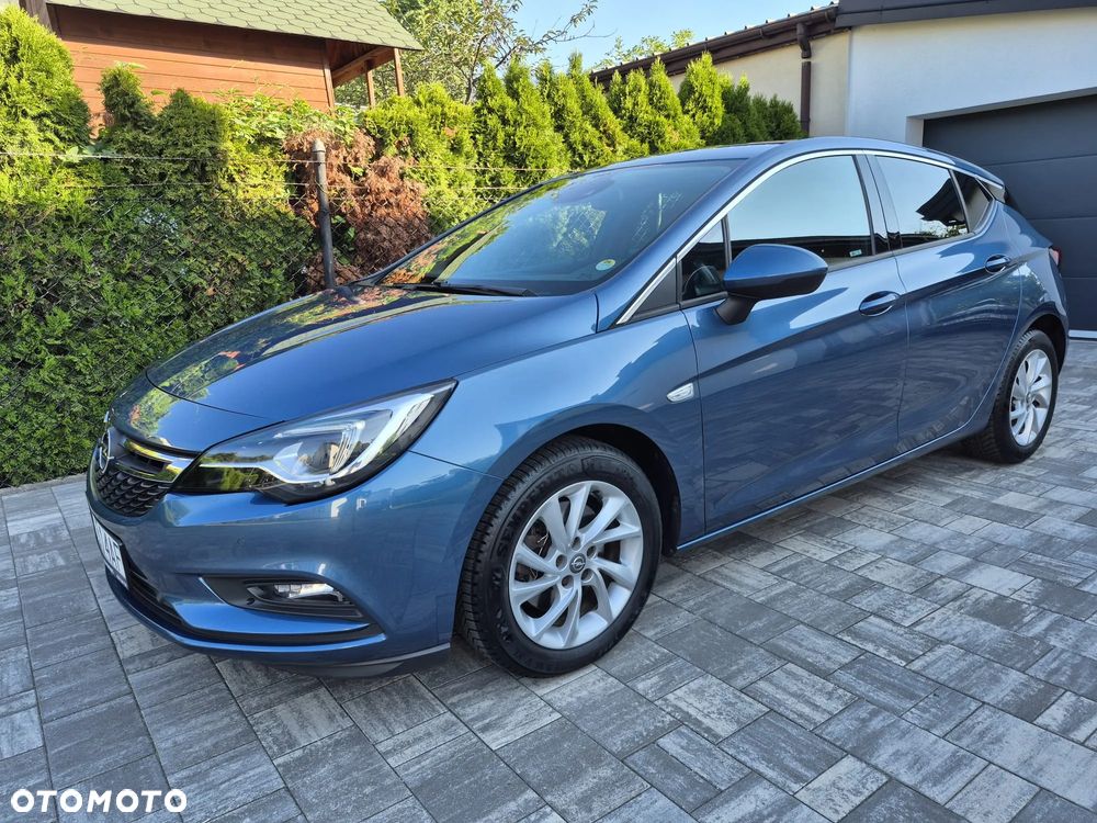 Opel Astra 1.6 T Dynamic S&S - 11