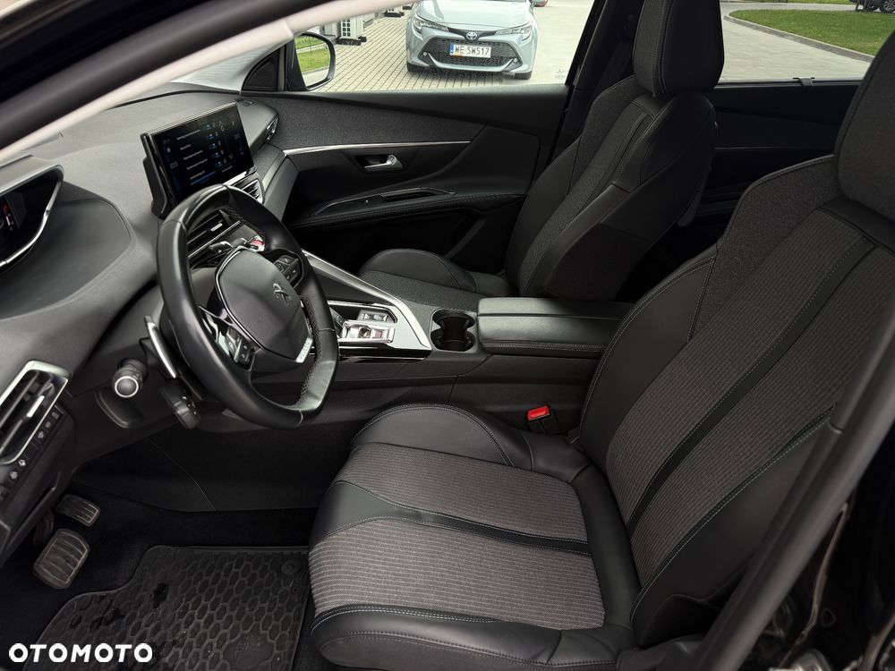 Peugeot 5008 2.0 BlueHDi Allure Pack S&S EAT8 - 33