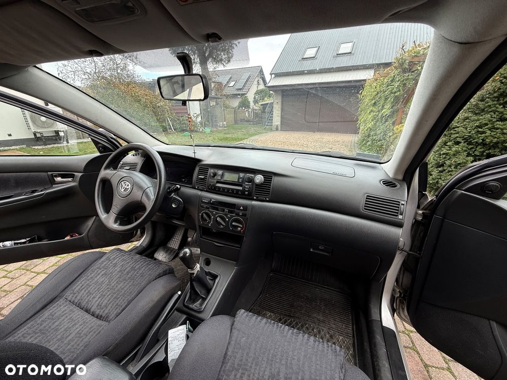 Toyota Corolla 1.6 VVT-i Sol - 6