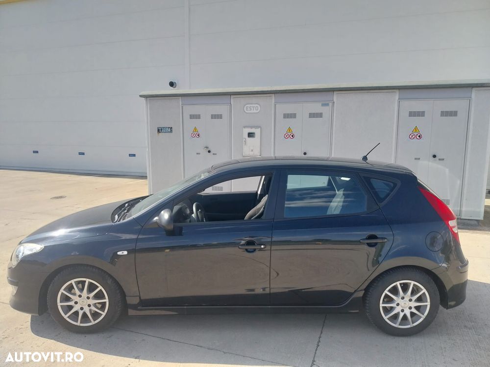 Hyundai i30 1.4 FIFA WM Edition - 6